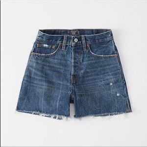 Abercrombie High Rise 4” short